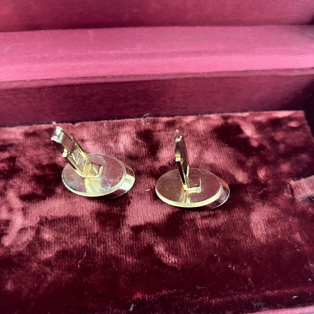 Cuff Links - Picture 3 of 4